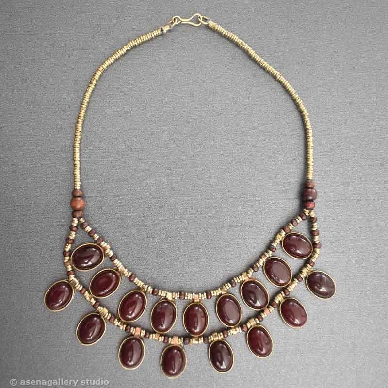 گردنبند دو رج نگین جید زرشکی