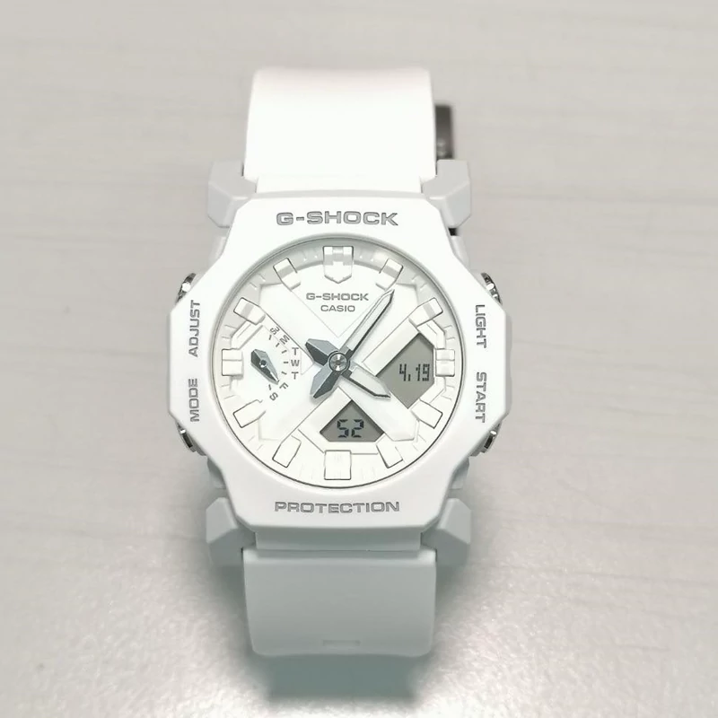 ساعت مچی اسپرت جی شاک کاسیو مدل GA-2300-7A رنگ سفید تمام فول مستر کوالیتی